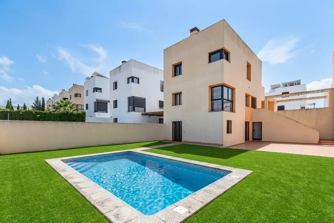 Lawn & Pool Replacement